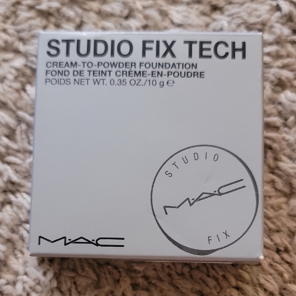 MAC Cosmetics Studio Fix Tech Foundation